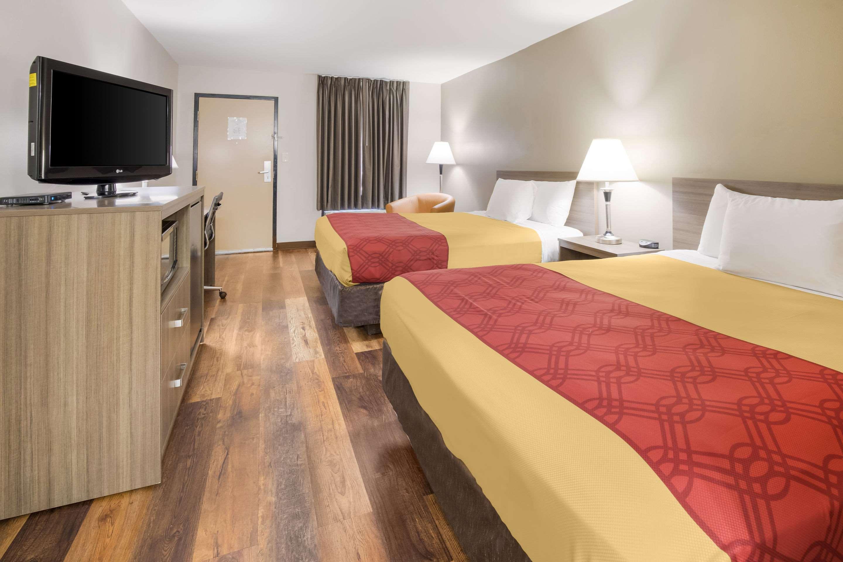 Econo Lodge Hendersonville Exterior photo