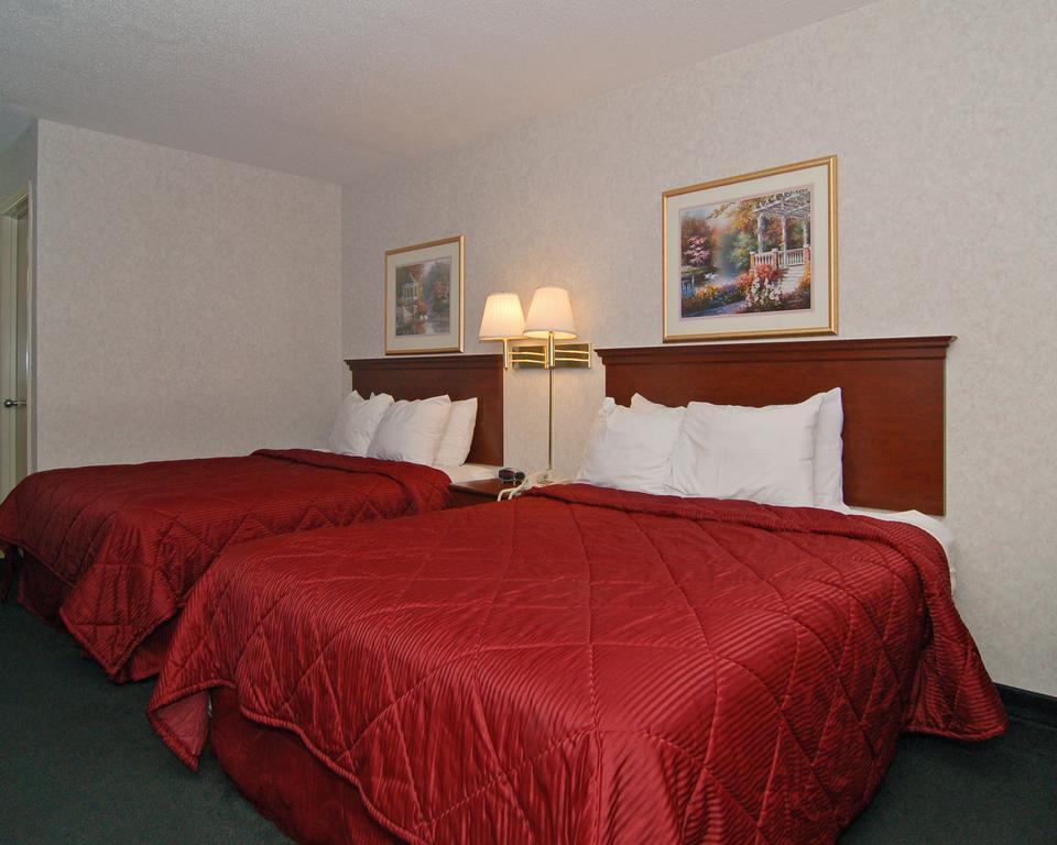 Econo Lodge Hendersonville Exterior photo