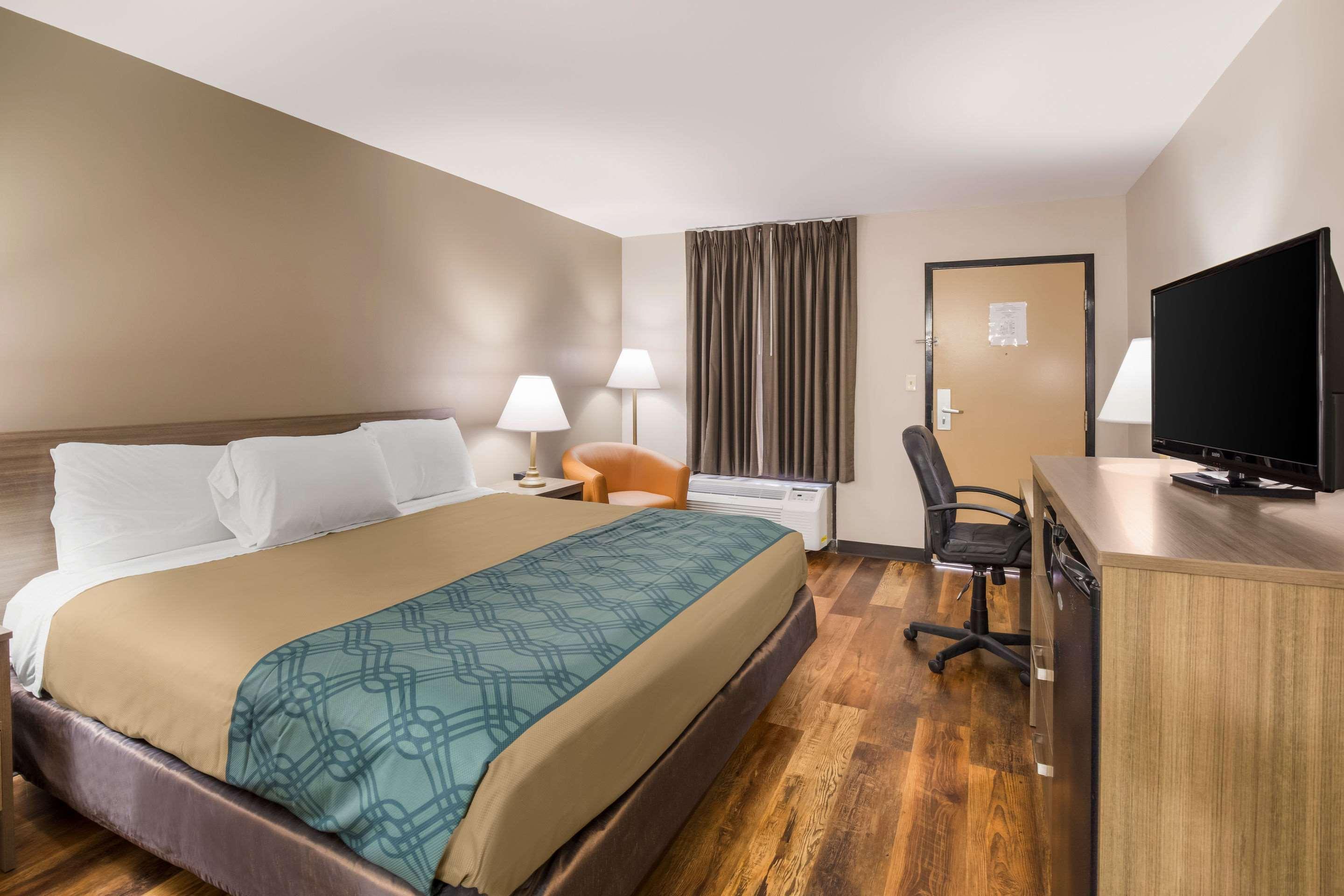 Econo Lodge Hendersonville Exterior photo