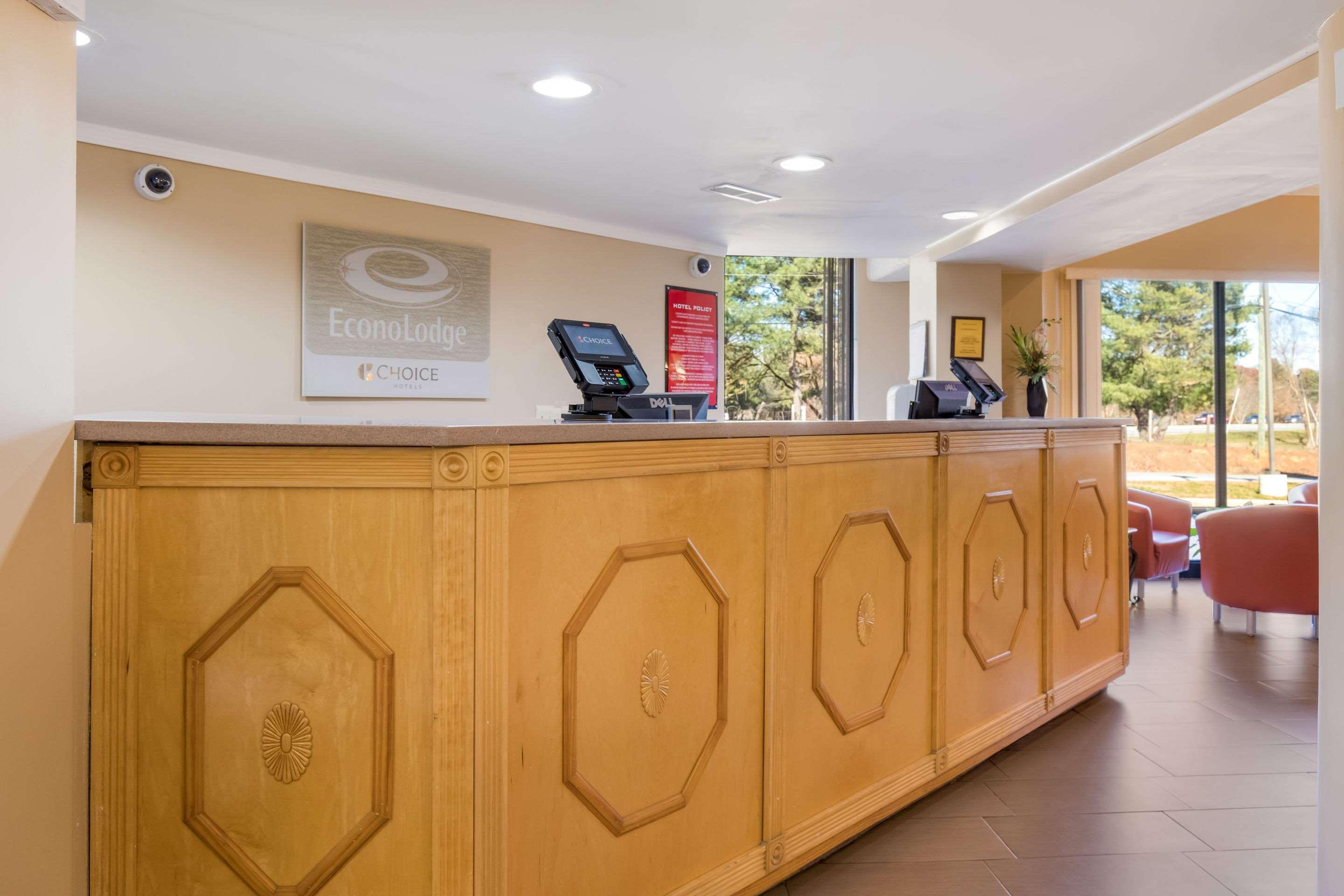 Econo Lodge Hendersonville Exterior photo